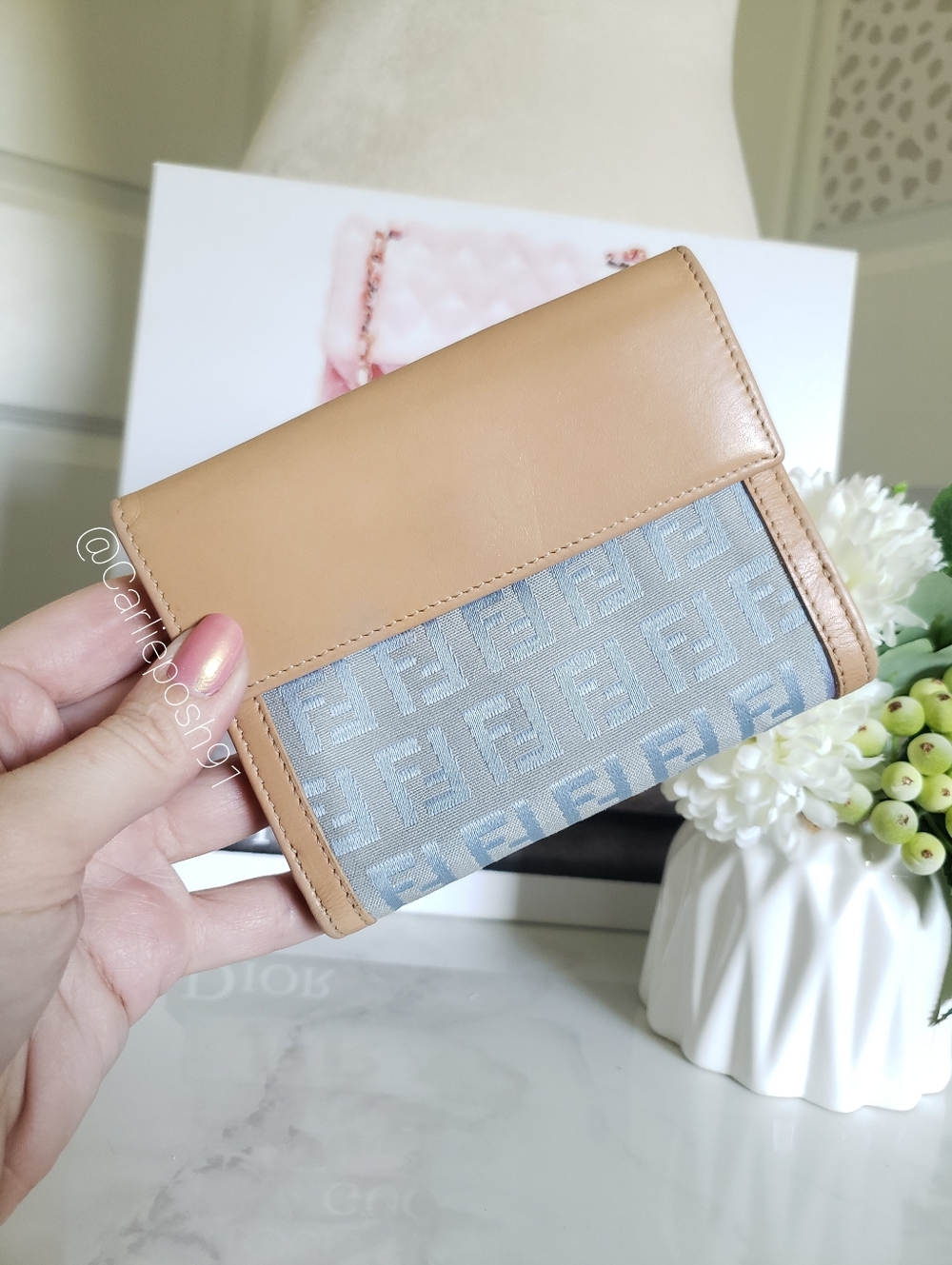 Authentic Pre-owned Fendi Zucchino FF Light Blue Compact Wallet - Picture 3 of 16